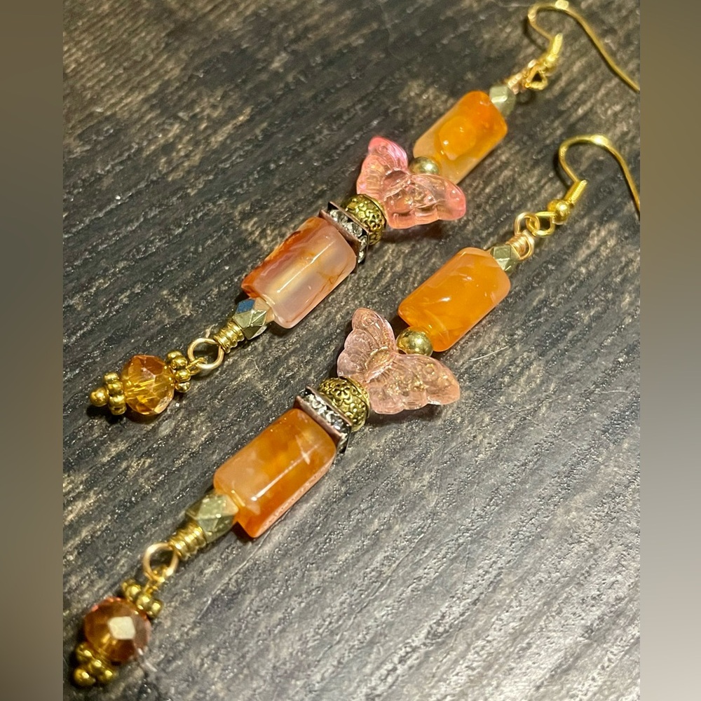 Persian Agate and Butterfly Beaded Earrings - Picture 1 of 7